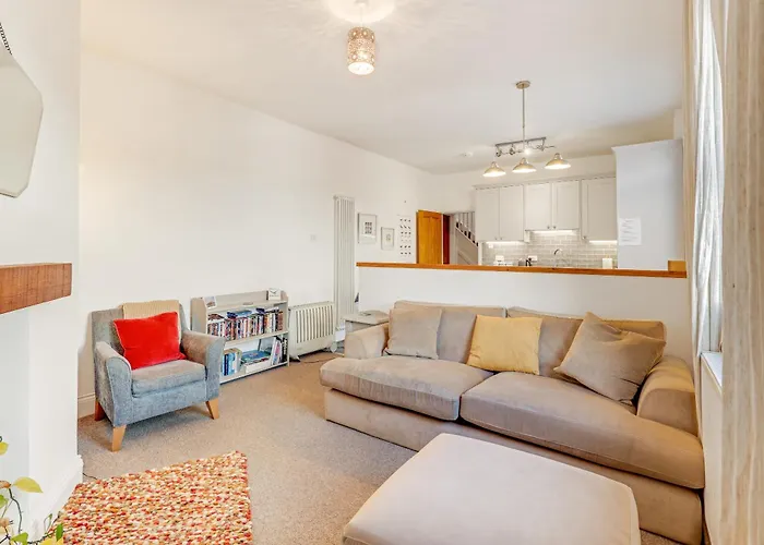 Helens Place - North East Escapes
